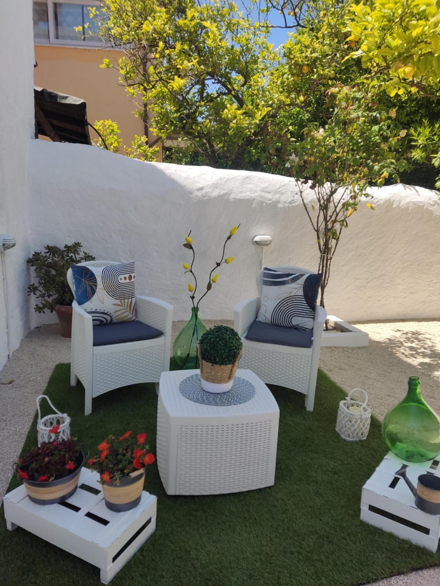Casa Vacanze Con Giardino I Girasoli - Cin It 09006 - 9 C 2000 R4042- Sorso Exterior photo